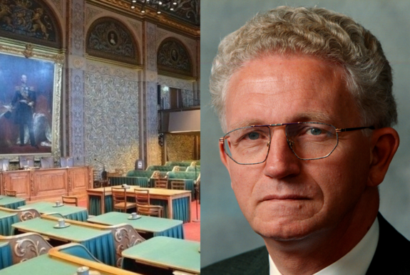 Hij was van 11 juni 1991 tot 15 mei 2002 lid van de Eerste Kamer.