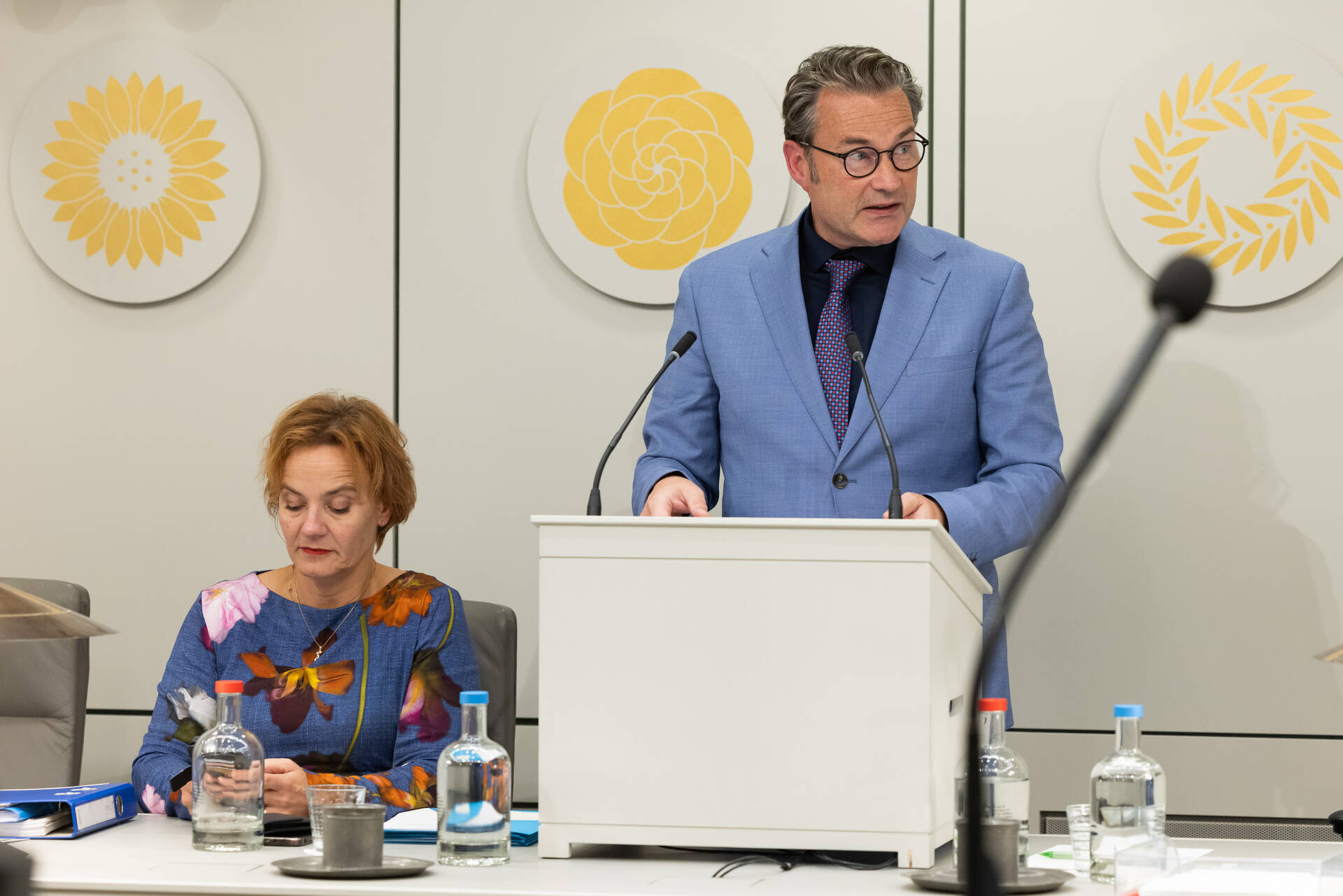 Demissionair staatssecretaris Rutte tijdens het debat op 30 september 2025