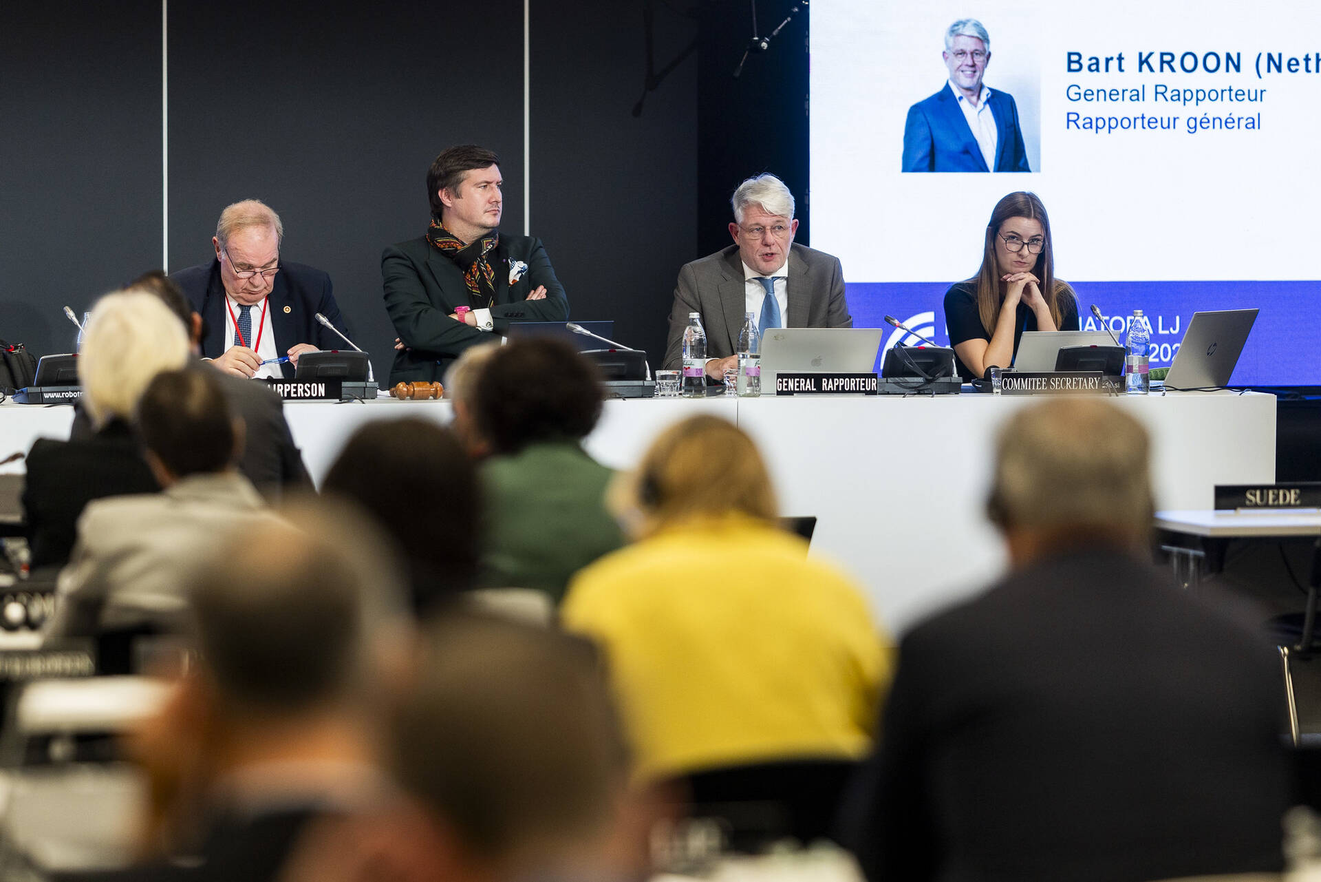 Senator Kroon aan het woord