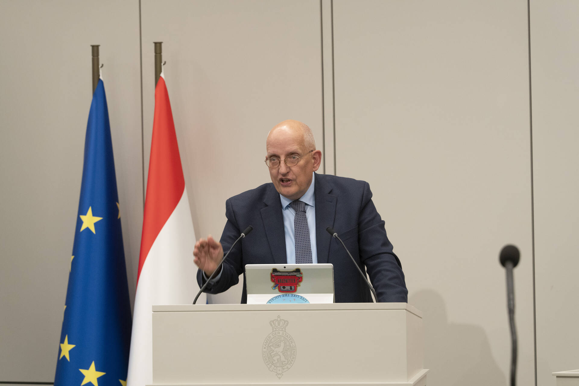 Senator Van Gasteren (Fractie-Van Gasteren)